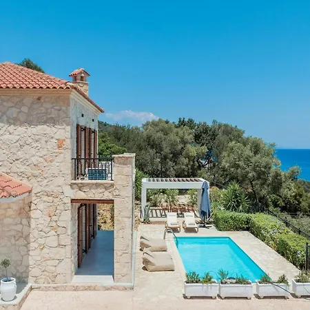 Noesis With Private Pool, Sea Views & 100m Away * Skinária