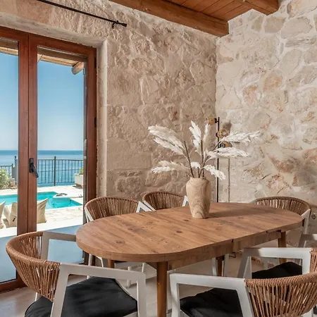 Villa Noesis With Private Pool, Sea Views & 100m Away *