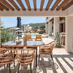 Noesis Villa