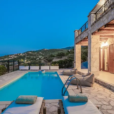 Villa Noesis With Private Pool, Sea Views & 100m Away